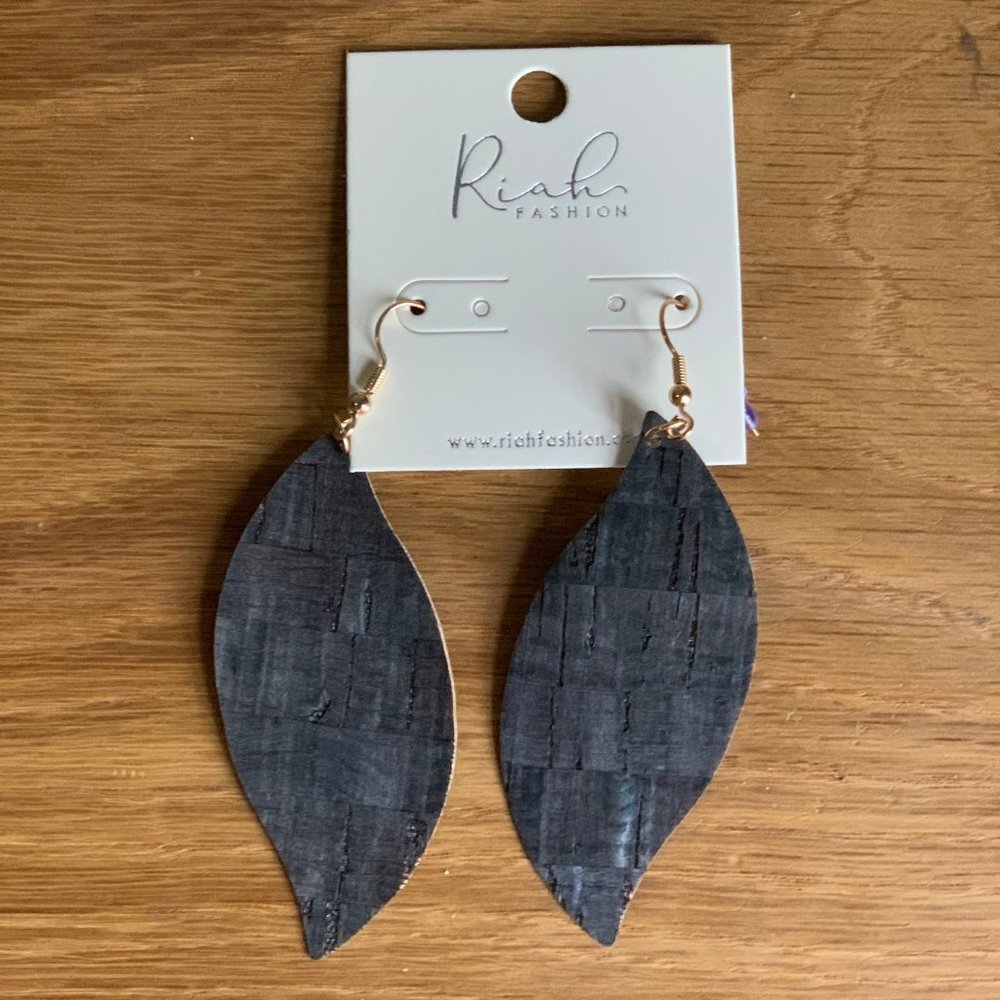 WAVE MARQUISE CORK DROP EARRINGS ~ BLACK